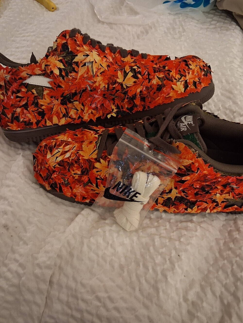 Nike Air Force 1 Leaf-Print Sneakers in Orange, Brown, White